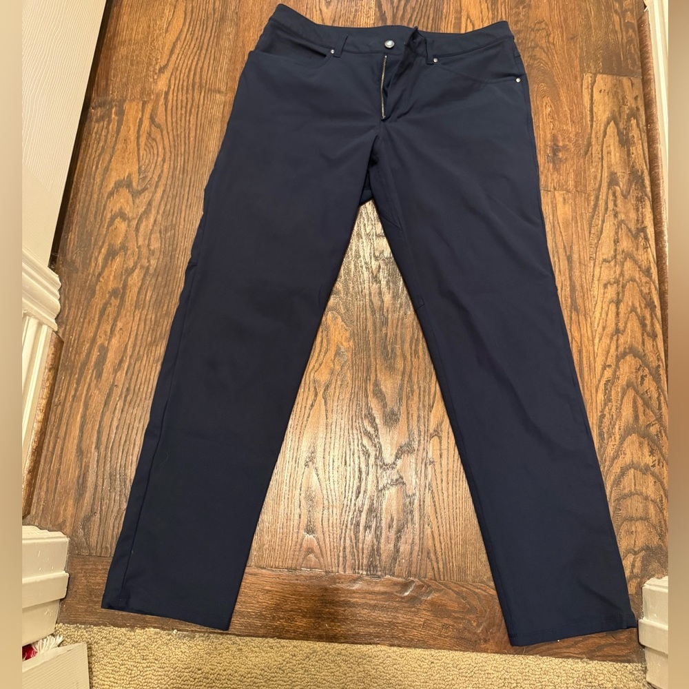 Lululemon ABC Classic Fit 34x32